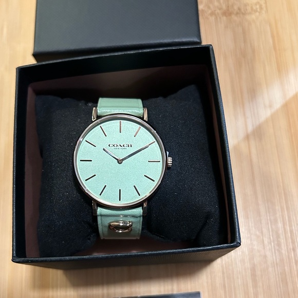Coach Perry Watch With 36mm Mint Green Face & Leather Band - Picture 3 of 5